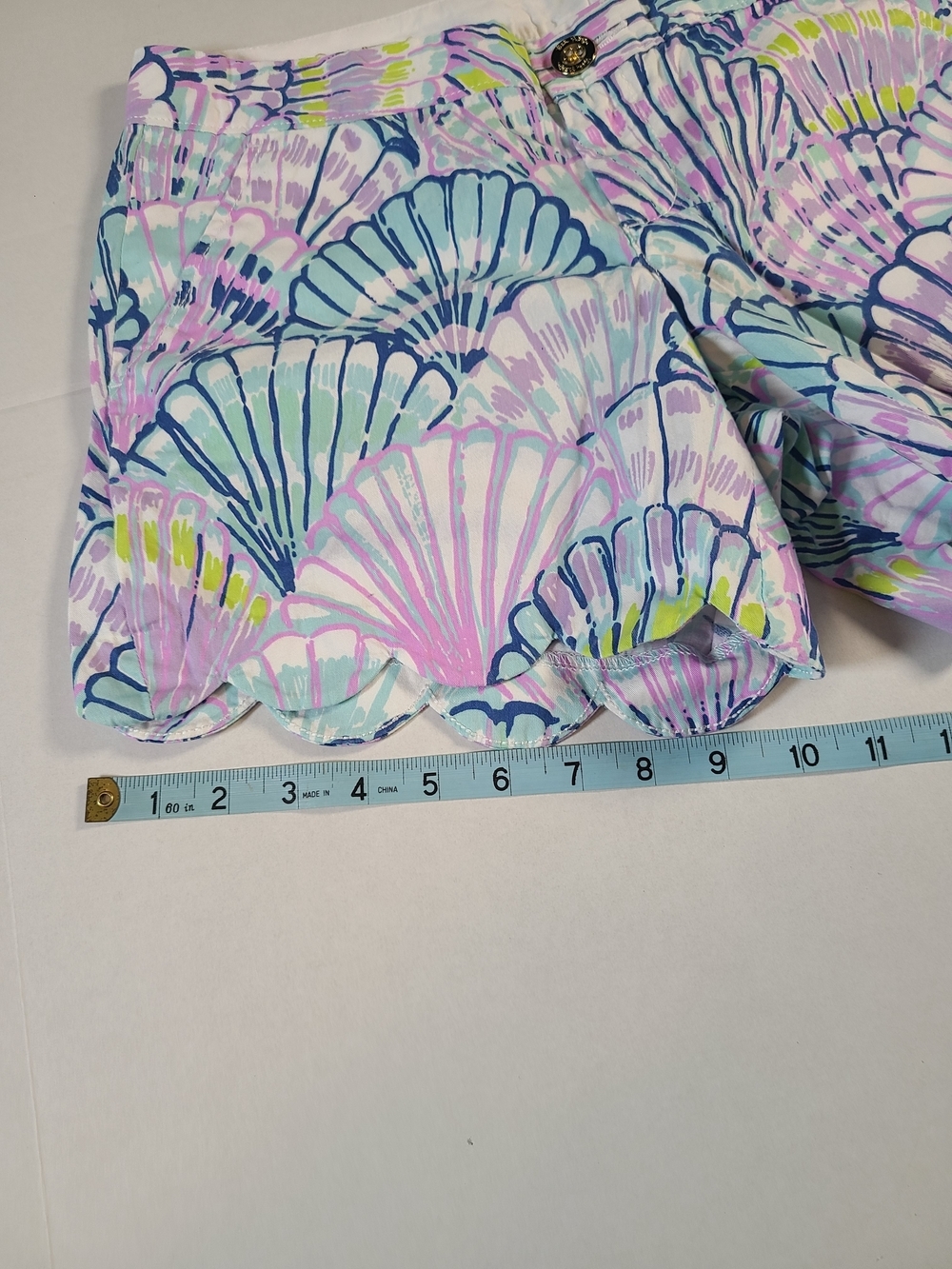 Lilly Pulitzer Womens Pastel Seashell Print Scalloped Buttercup Shorts Size 2 - Picture 10 of 11